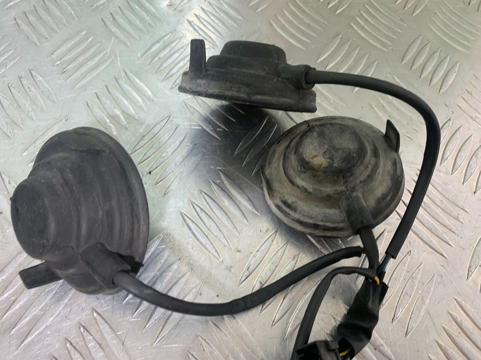TRIUMPH 1050 SPRINT ST HEADLIGHT SUBLOOM  YEAR 2004-2007 (CMB1089)