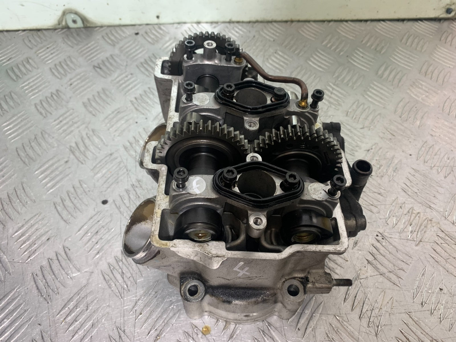 APRILIA TUONO 1000 V4R FRONT CYLINDER HEAD  YEAR 2011-13  (CMB1316)