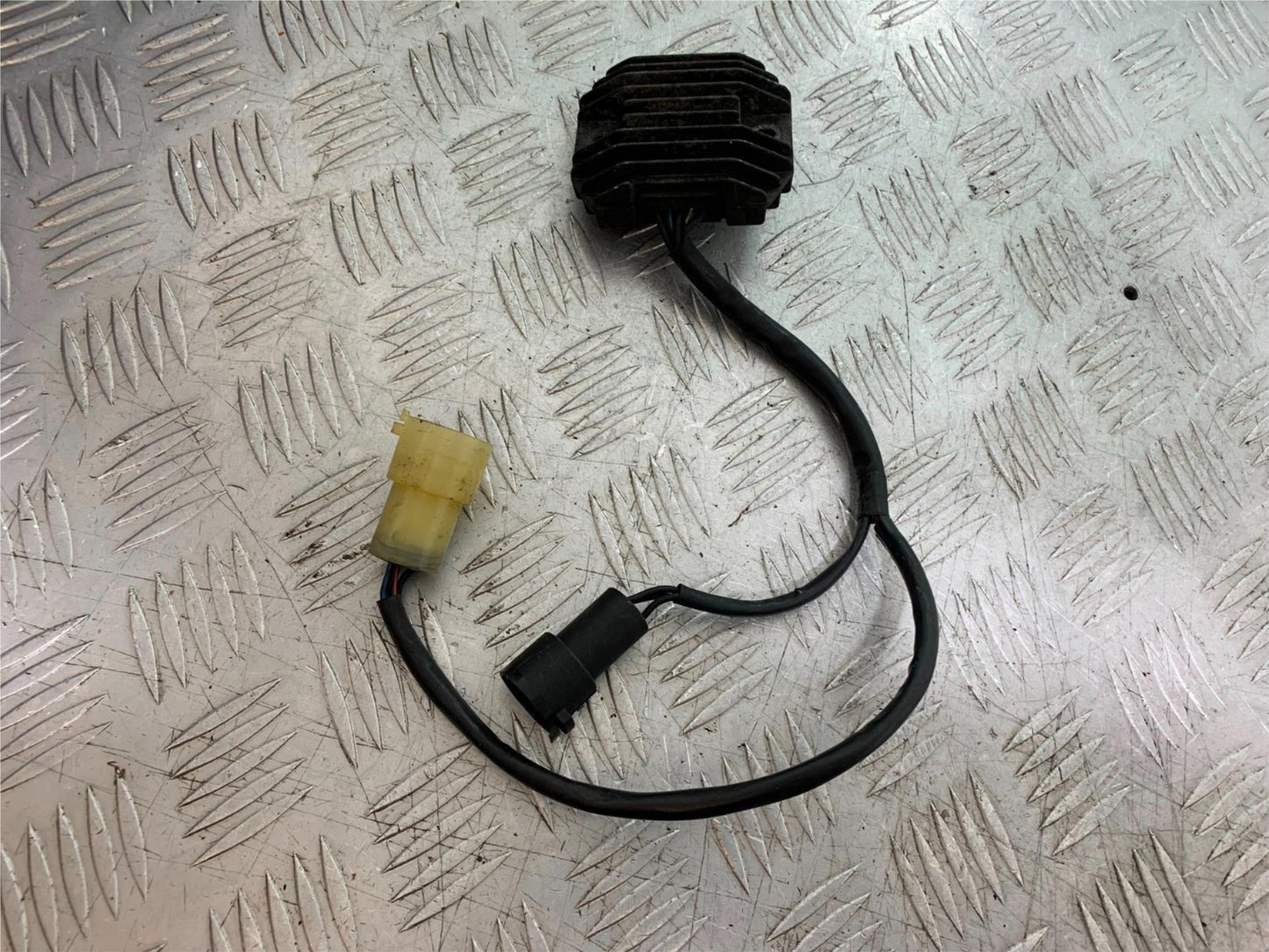 KAWASAKI ZX6R ZX6 J REGULATOR  YEAR 2000 (CMB1312)