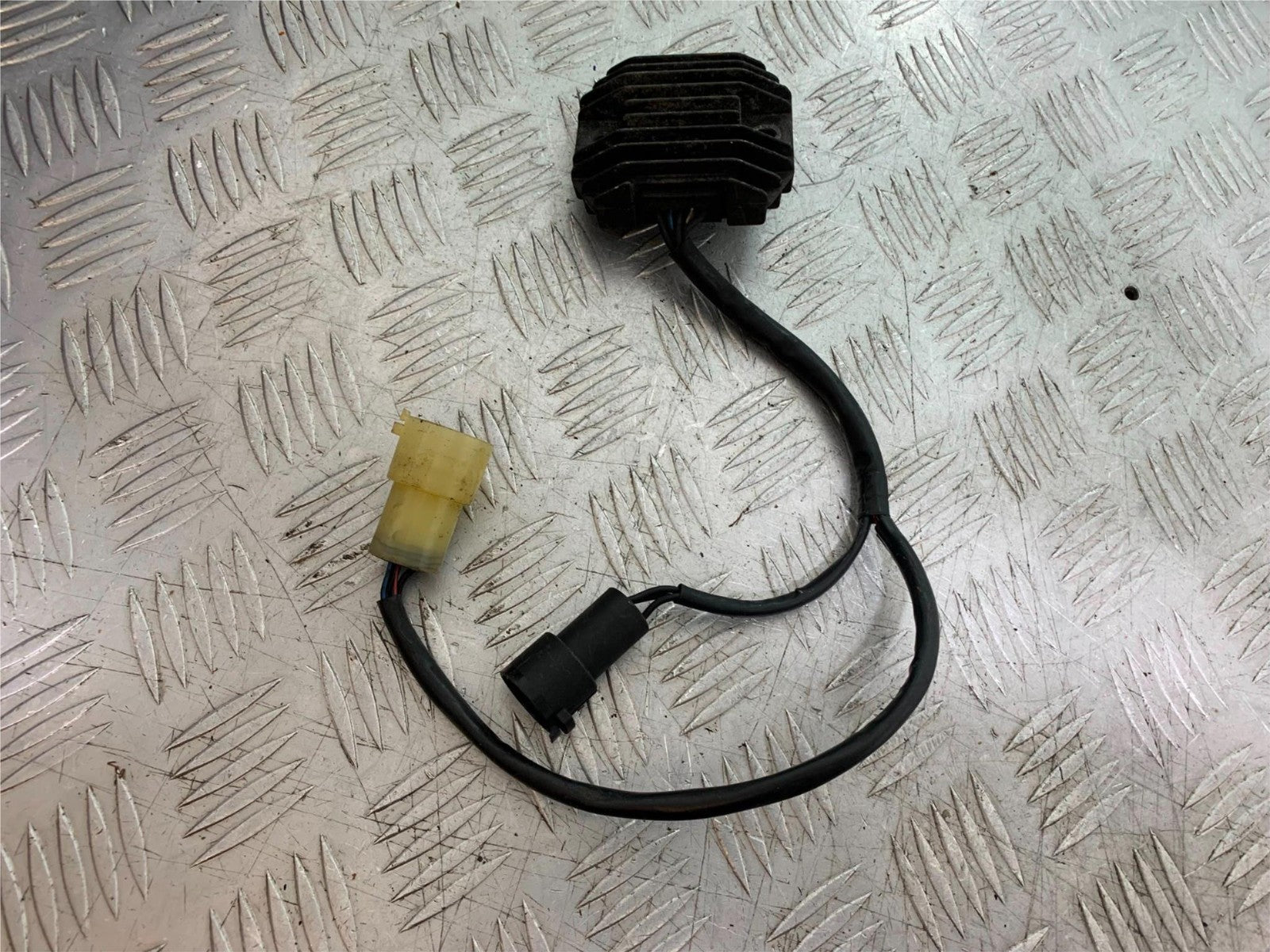 KAWASAKI ZX6R ZX6 J REGULATOR  YEAR 2000 (CMB1312)