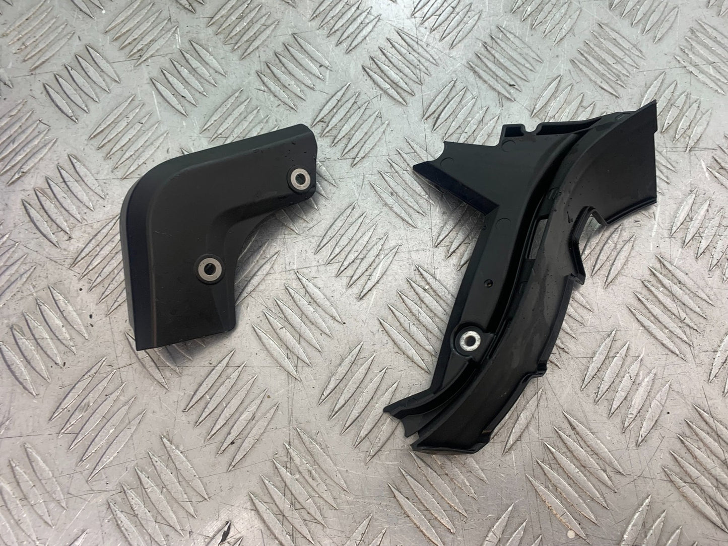 KTM 1290 SUPER DUKE R INFILL PANELS X2    YEAR 2020-2024 (CMB1272)