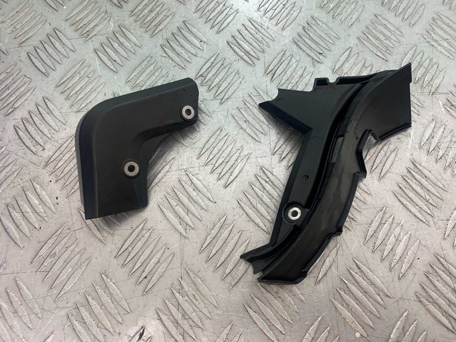 KTM 1290 SUPER DUKE R INFILL PANELS X2    YEAR 2020-2024 (CMB1272)