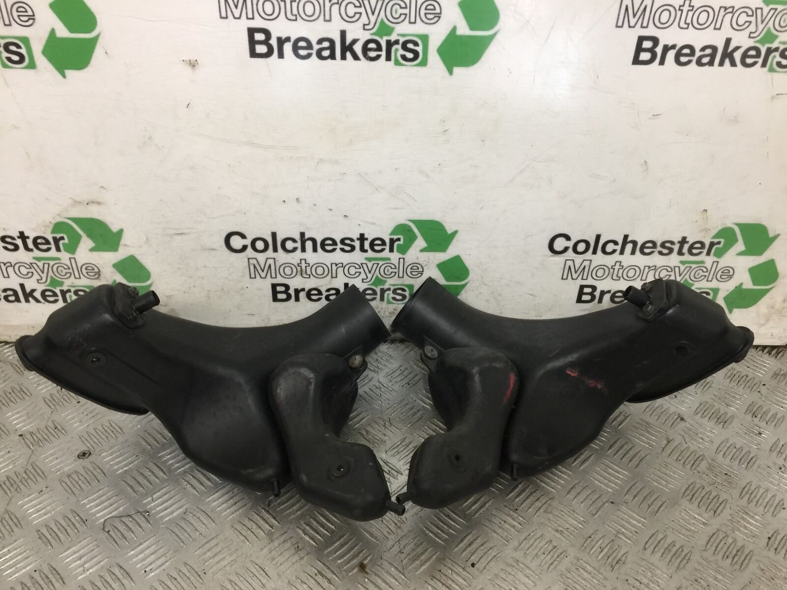 KAWASAKI ZX9R ZX9B AIR TUBES  YEAR 1994 (STOCK 860)