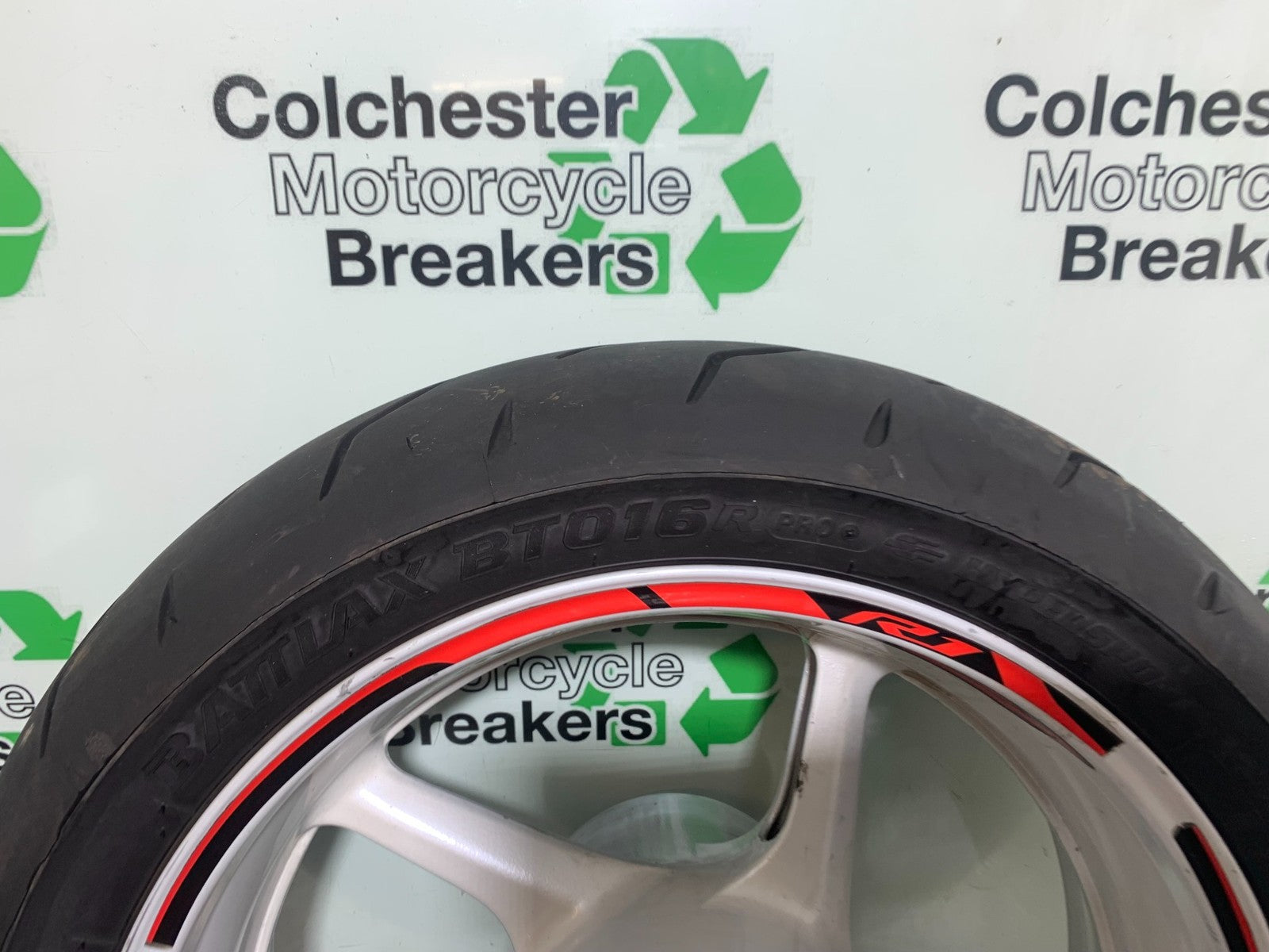 YAMAHA YZF R1 4C8 REAR WHEEL  YEAR 2007-2008 (CMB1237)