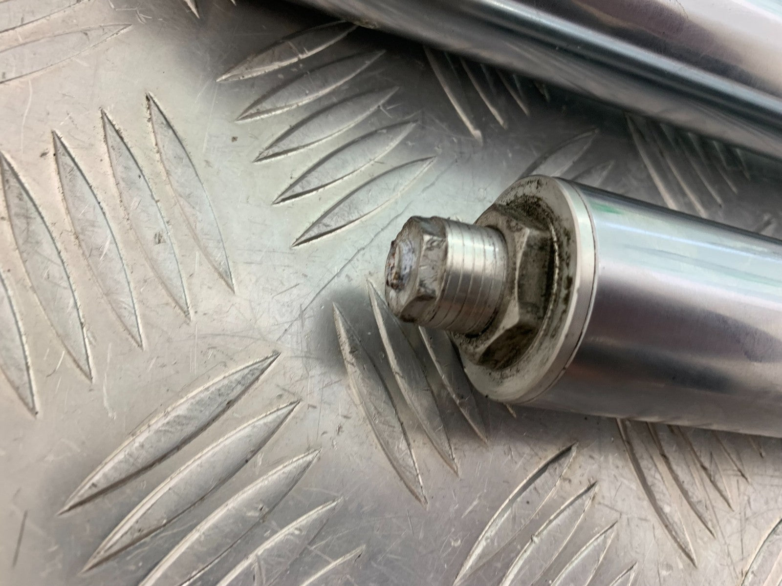 KAWASAKI ZZR1100 D FORKS  YEAR 1993-2001 (CMB1189)
