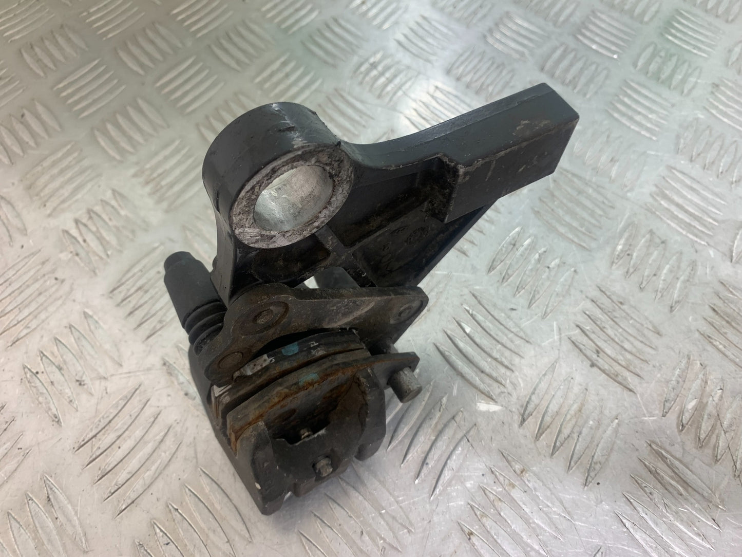 KAWASAKI ZX6R ZX6 R P7F P8F REAR CALIPER   YEAR 2007-08 (CMB1165)
