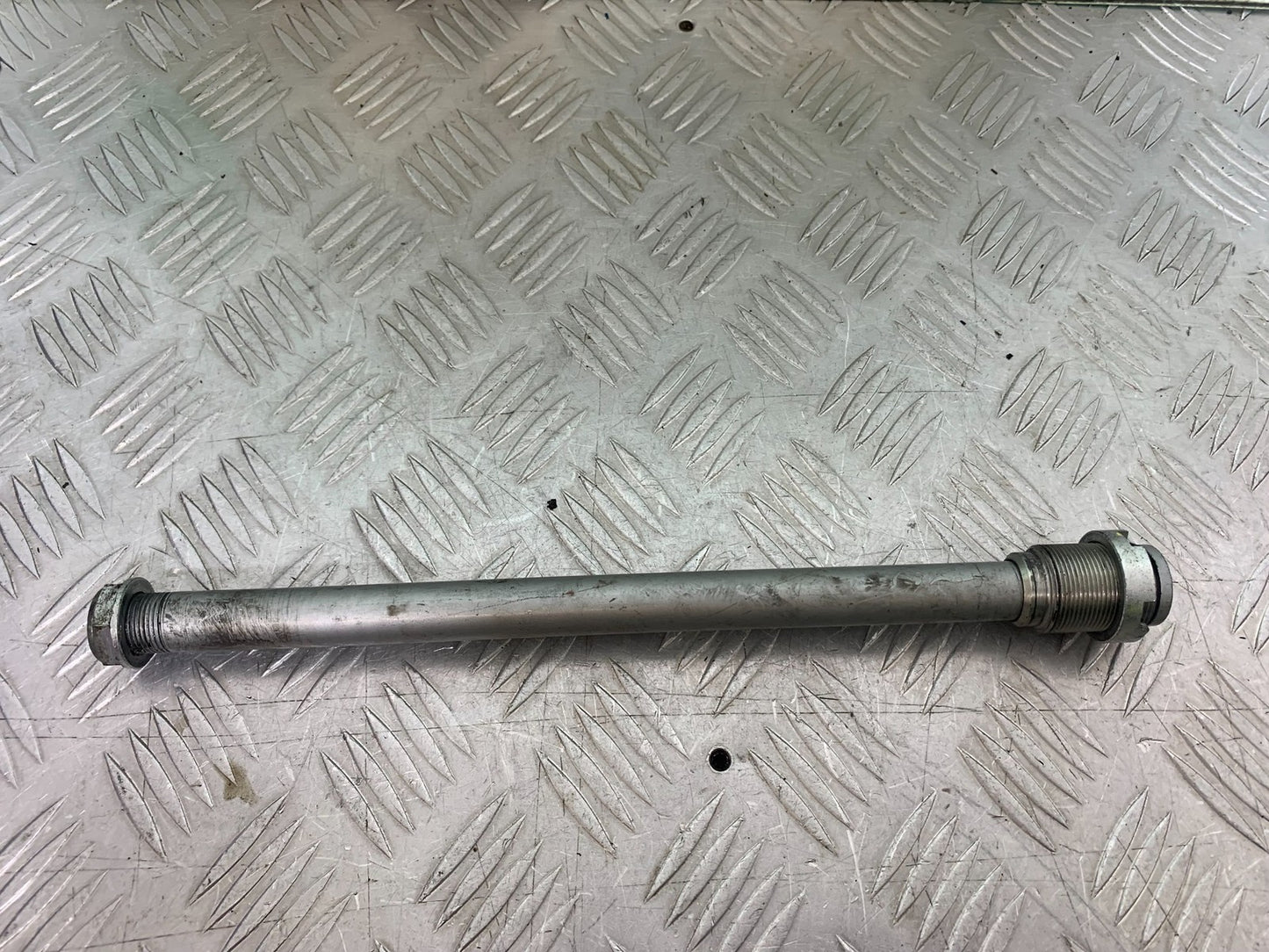 APRILIA TUONO 1000 V4 SWINGARM SPINDLE  YEAR 2013-2014  (CMB1239)