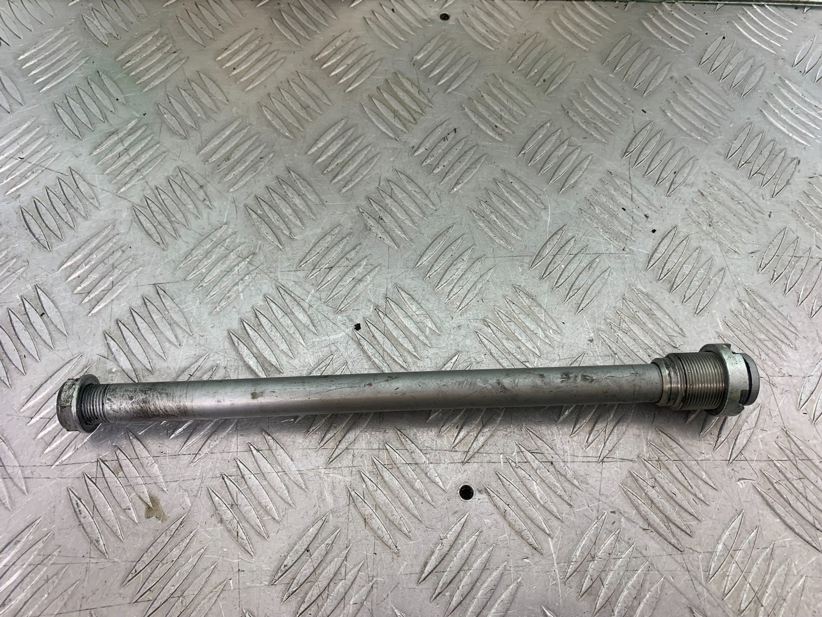 APRILIA TUONO 1000 V4 SWINGARM SPINDLE  YEAR 2013-2014  (CMB1239)