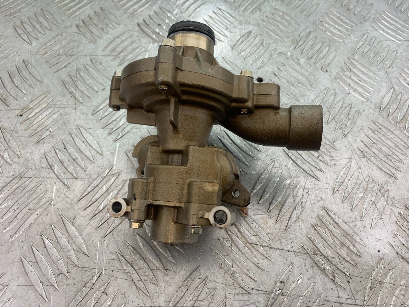 TRIUMPH 675 STREET TRIPLE OIL PUMP  2013-2016 (CMB1186)