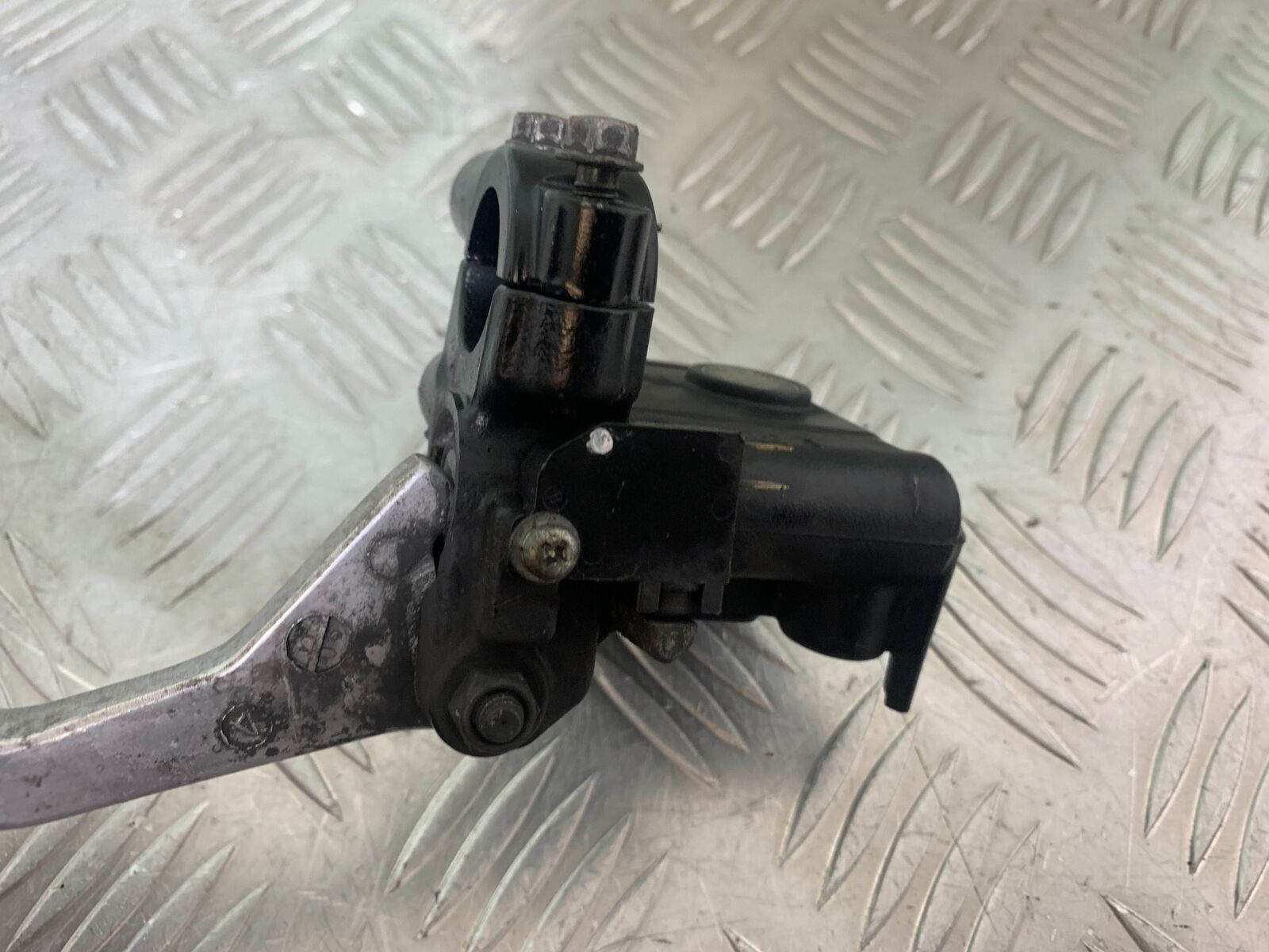 SUZUKI AN 200 UN 200 BURGMAN REAR MASTER CYLINDER   YEAR 2007-09 (CMB1128)