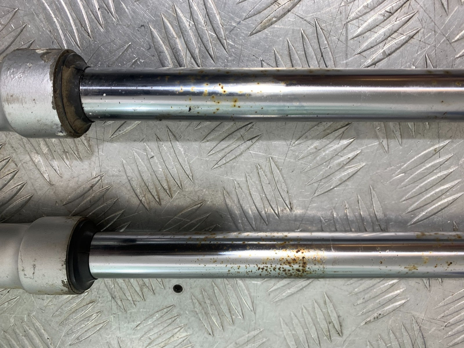 YAMAHA YBR125 CUSTOM FORKS  YEAR 2008-2016 (CMB1192)