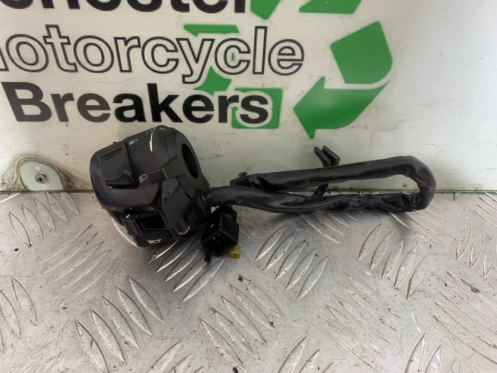 KYMCO CK1 125 LEFT SWITCH GEAR YEAR 2014 - 2016 (CMB1181)