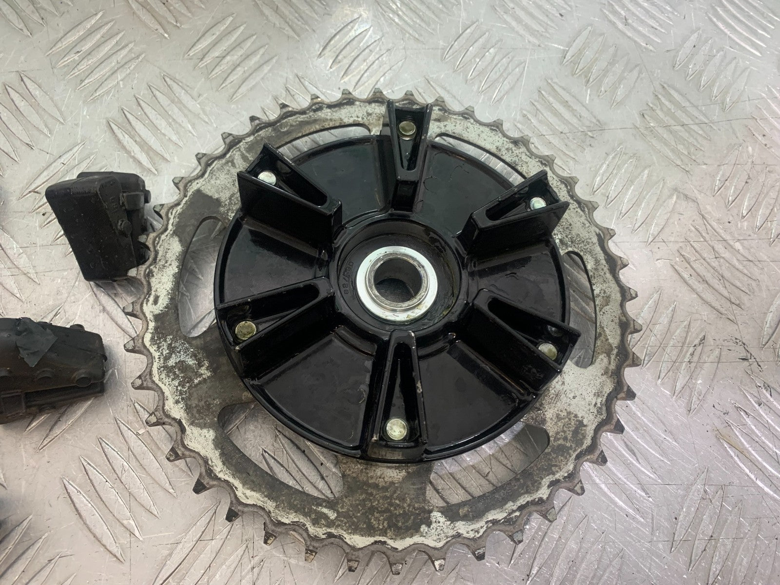YAMAHA YZF R7 REAR SPROCKET CARRIER  YEAR 2022-2025 (CMB1255)