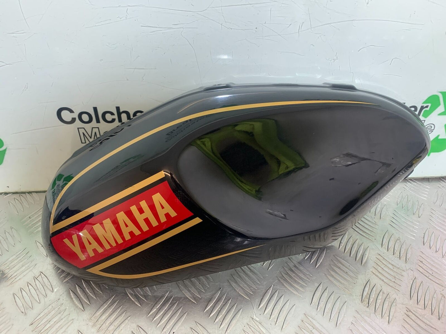 YAMAHA XSR900 XSR 900 LEFT TANK PANEL   YEAR 2021-2022 (CMB1073)