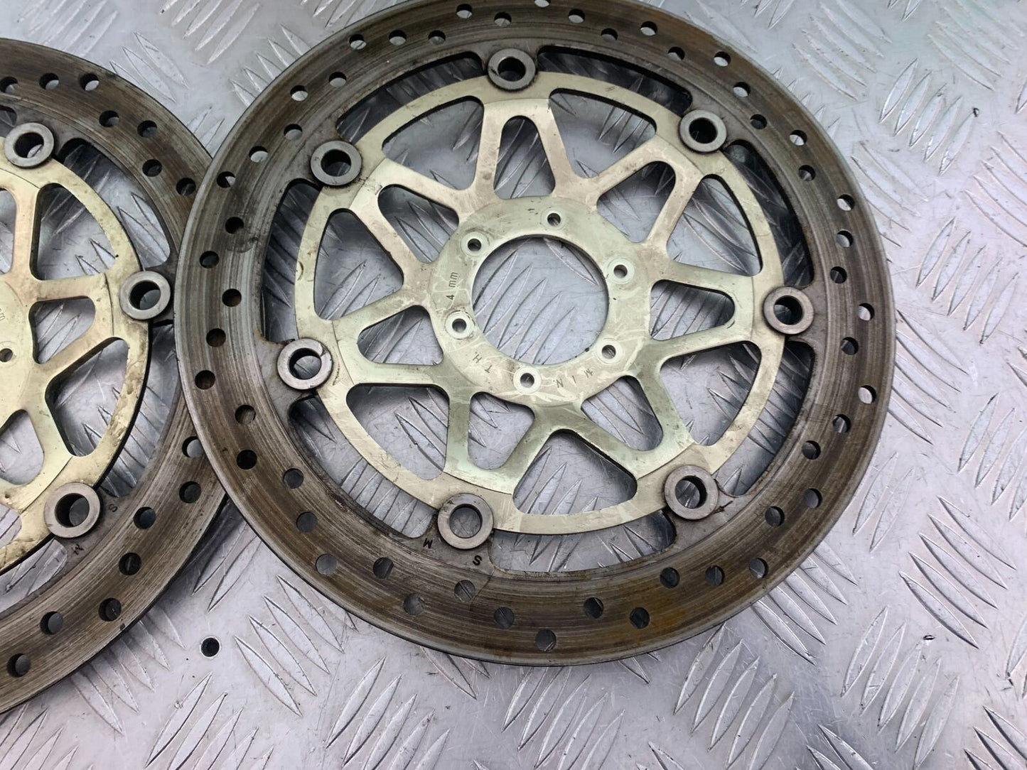 HONDA CBR1100 BLACKBIRD FRONT BRAKE DISCS  YEAR 1999-2005 (CMB1103)
