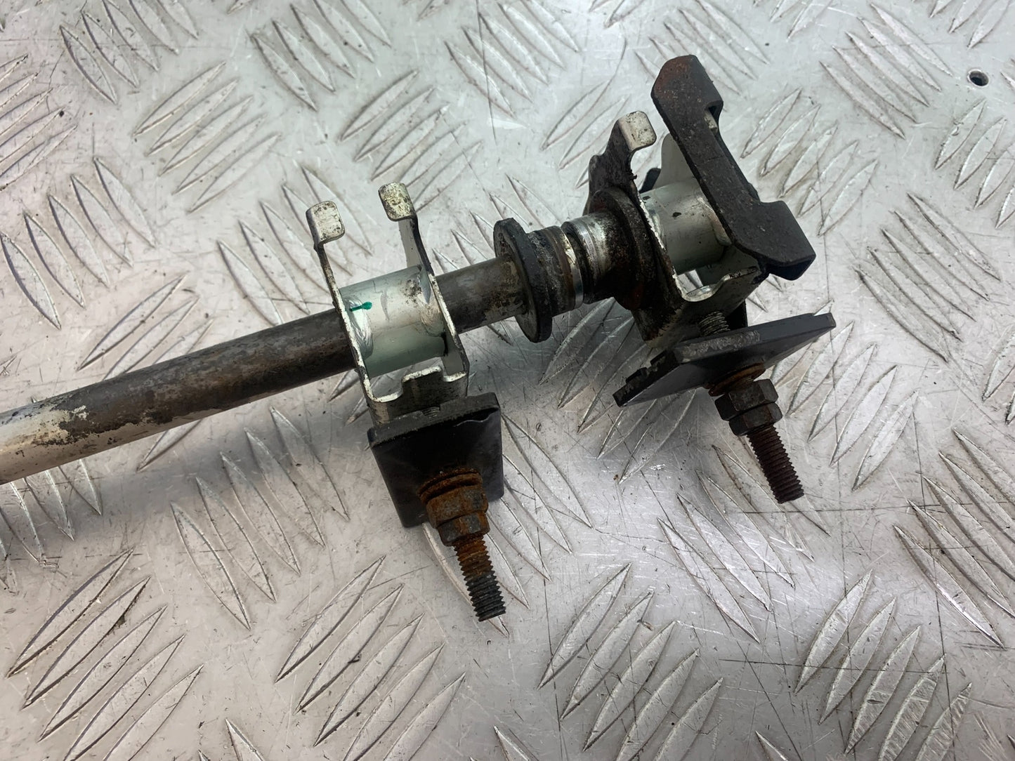 KAWASAKI Z125 Z 125 REAR WHEEL SPINDLE   YEAR  2018-2023 (CMB1167)