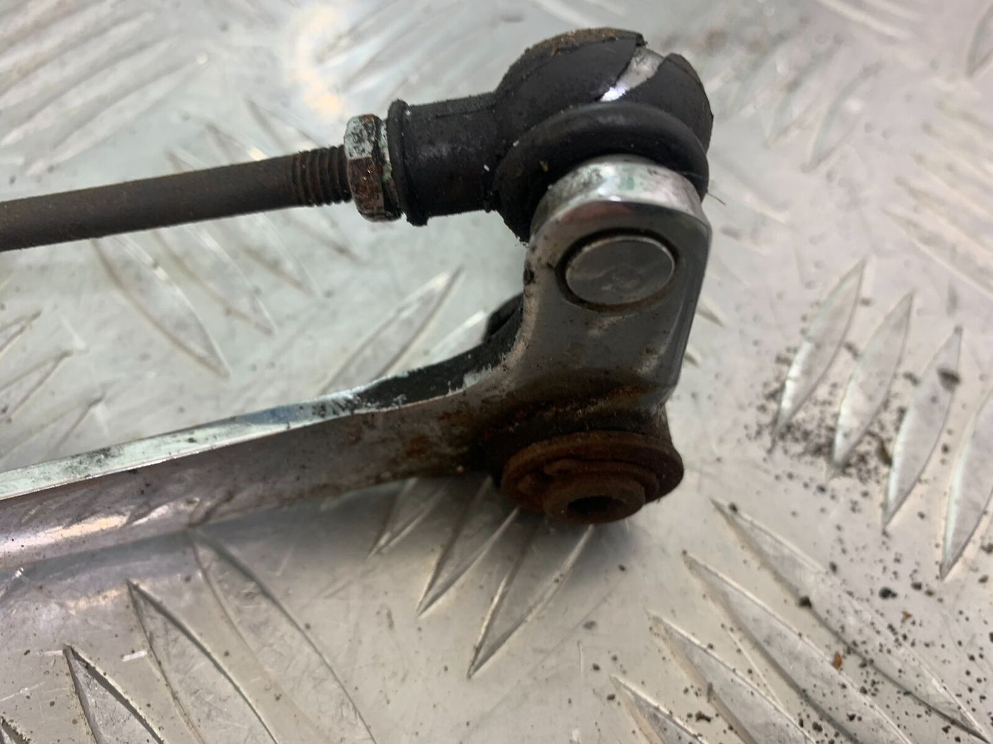 YAMAHA FJ1100 FJ 1100 GEAR LEVER  YEAR 1984-85 (CMB1101)