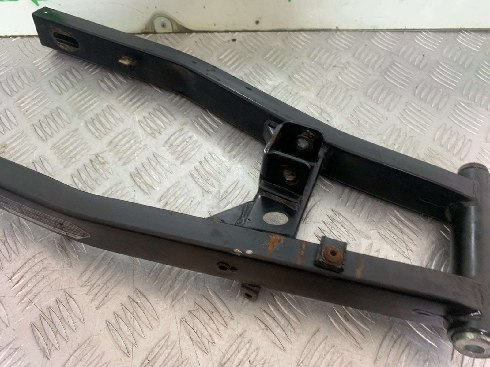 SINNIS TERRAIN 125 SWINGARM   YEAR 2017-2020 (CMB1241)
