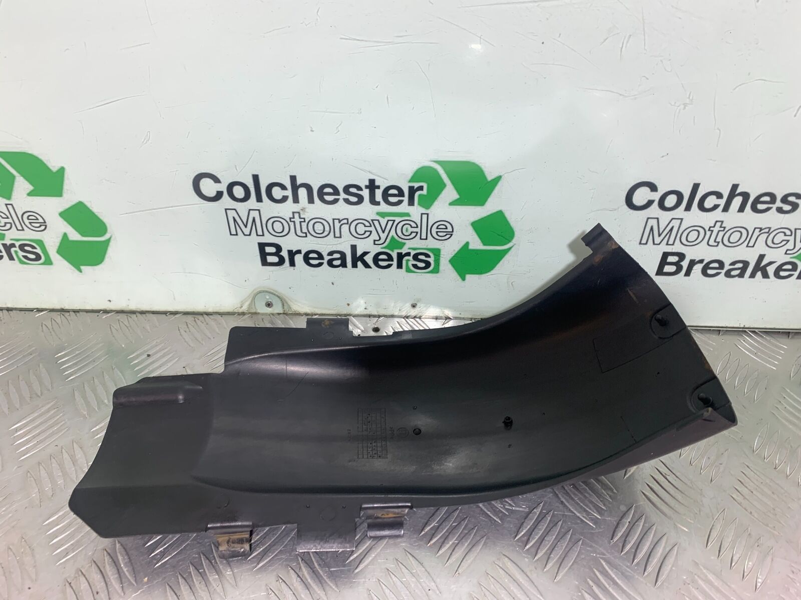HERALD CLASSIC 125 INNER MUDGUARD  YEAR 2014 (CMB1058)