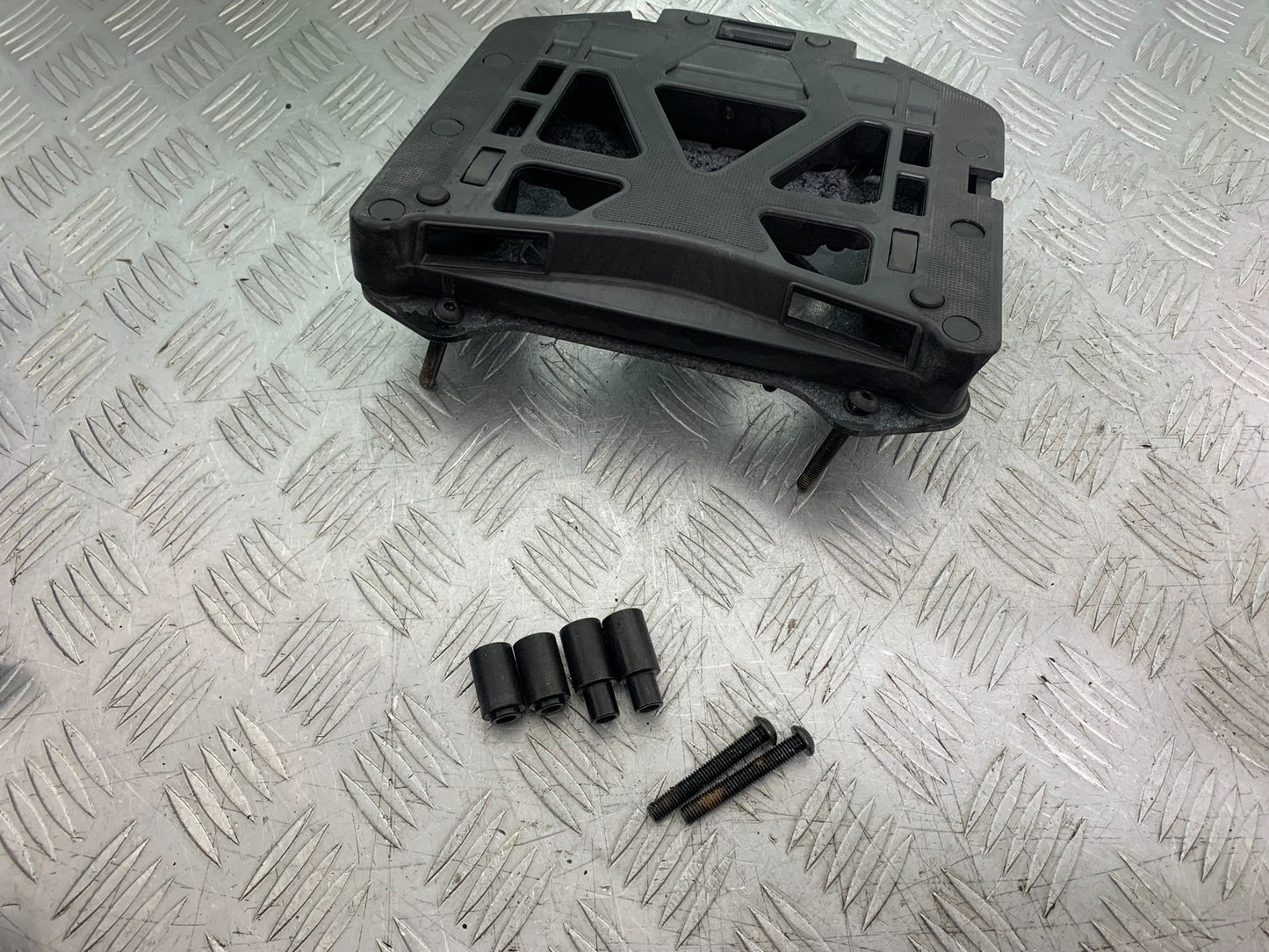 HONDA NT 700 V DEAUVILLE RACK AND PLATE  YEAR 2006-2010 (CMB1298)