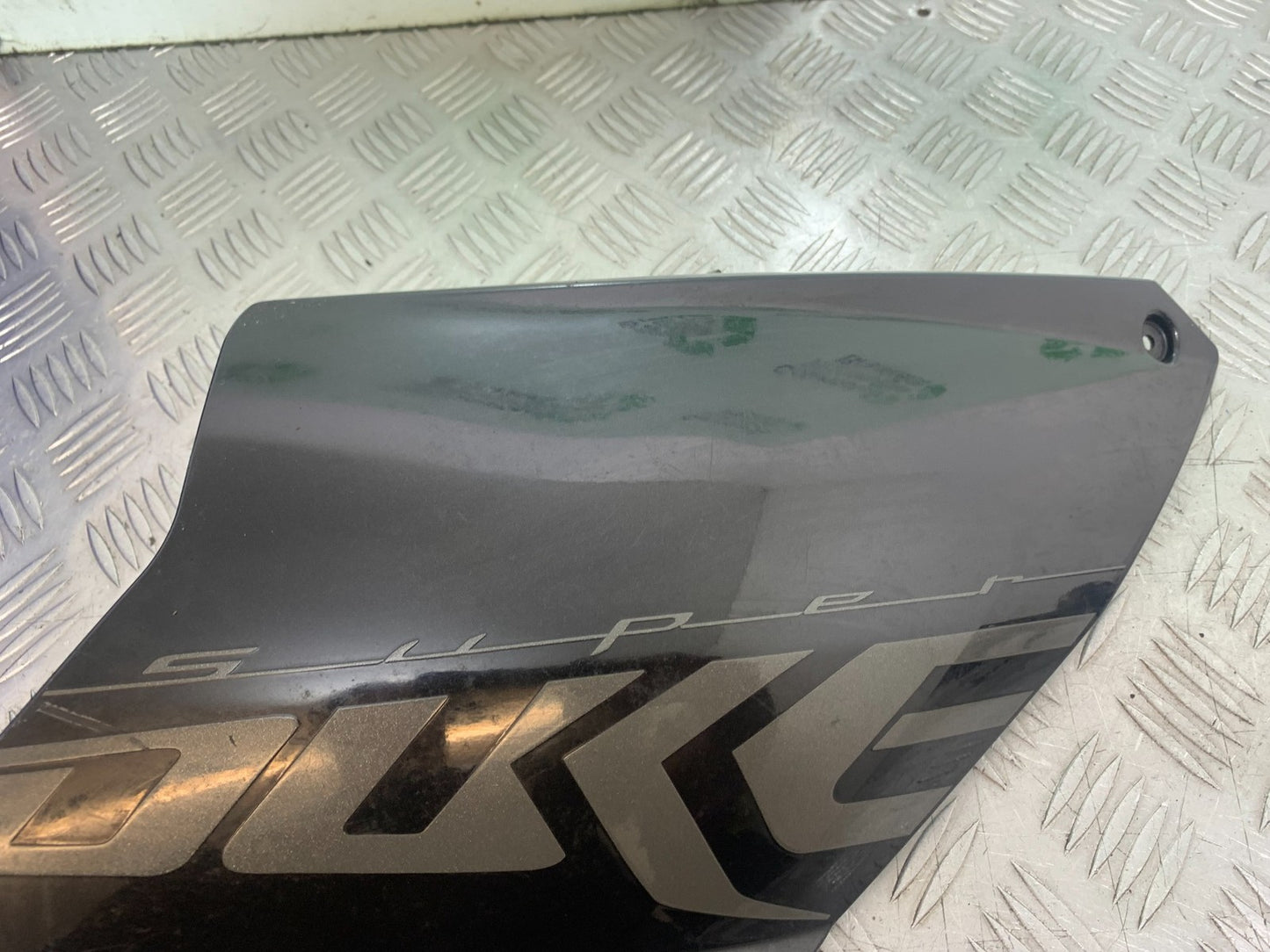 KTM 990 SUPER DUKE LEFT TANK PANEL YEAR 2007-2011  (CMB1207)