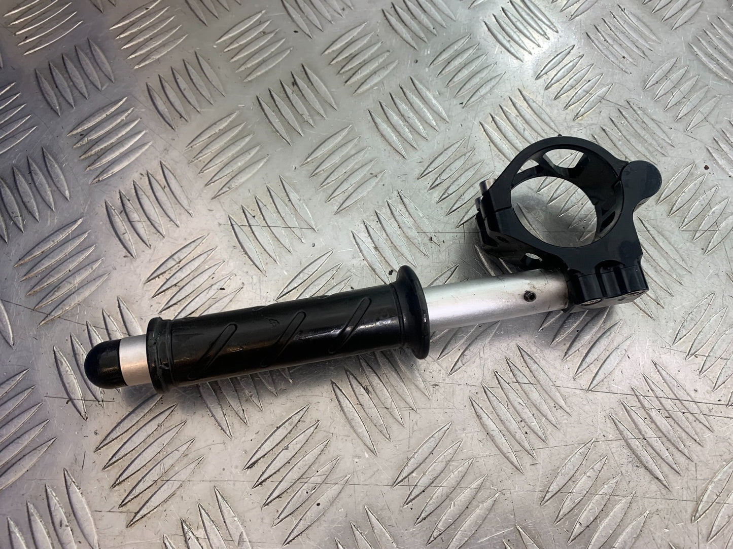 DUCATI 996 SPS 748 916 998 LEFT HANDLEBAR   1999-2000 (CMB1209)