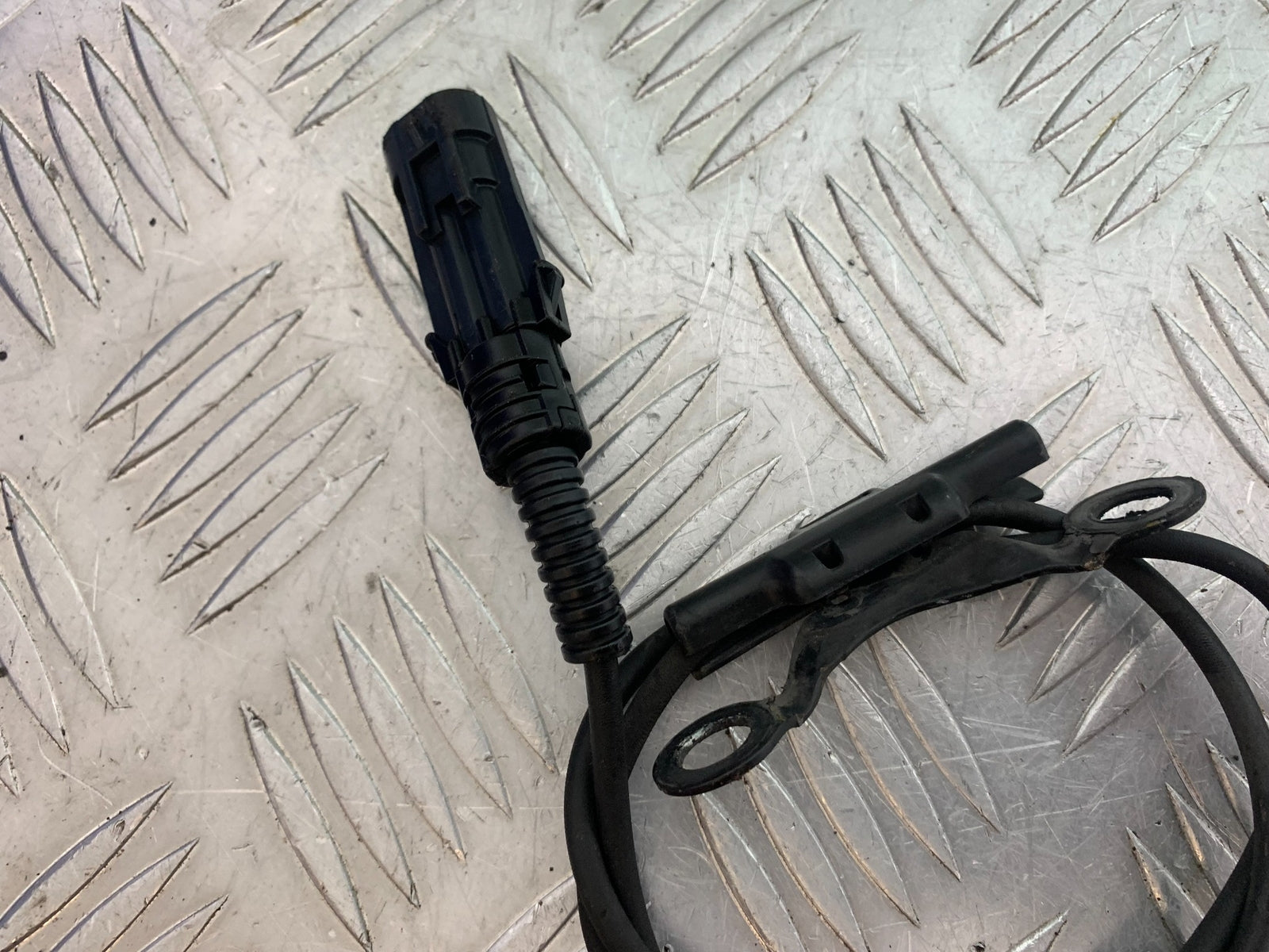 HARLEY DAVIDSON FXS  BLACKLINE 1585 FRONT ABS SENSOR  YEAR 2012 (CMB1147)