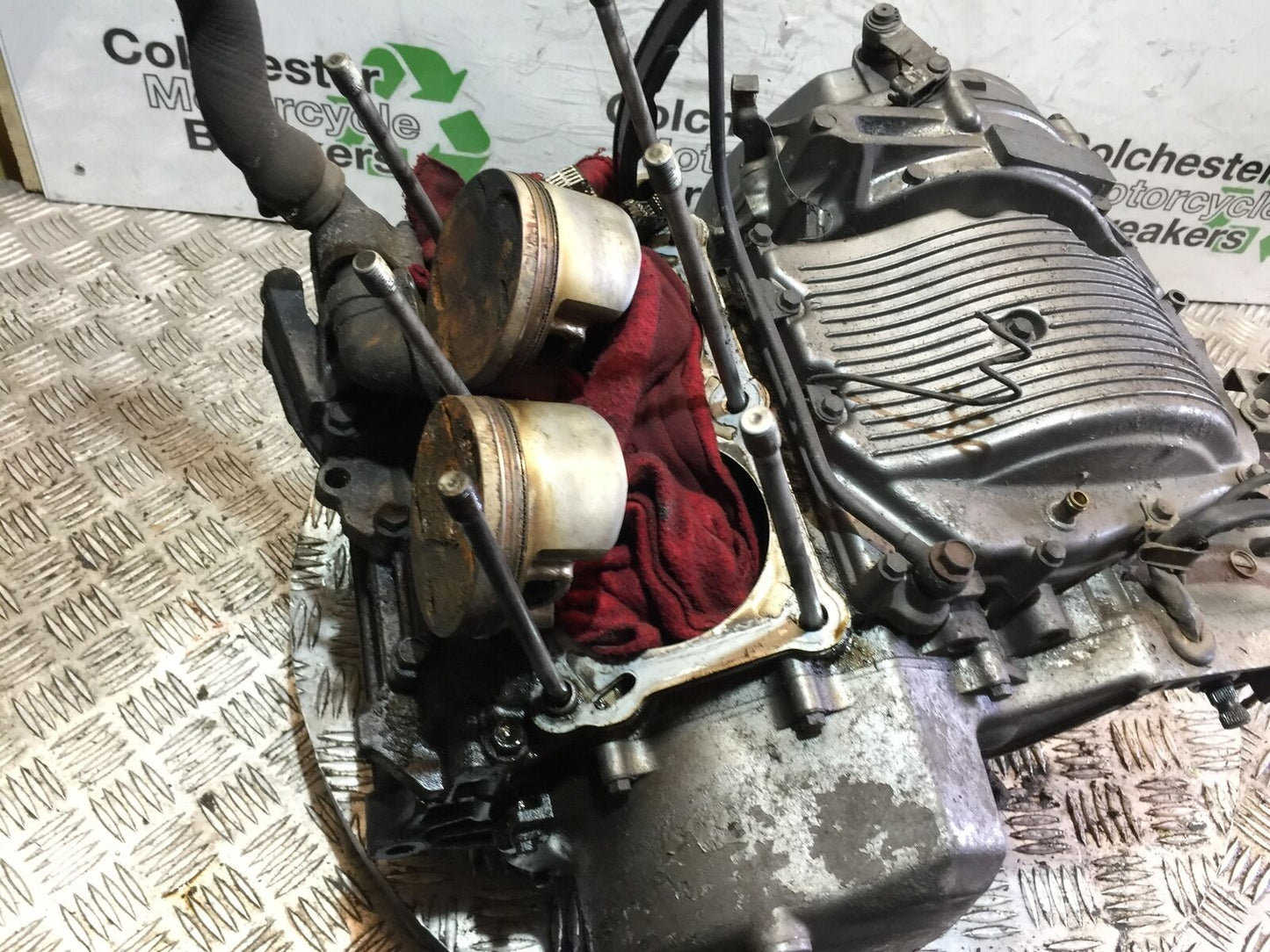 YAMAHA XTZ 750 SUPER TENERE ENGINE BOTTOM END   (STOCK 889)