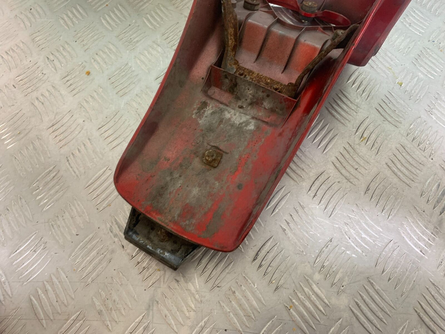HONDA CX500 CX 500 REAR MUDGUARD  YEAR 1980 (CMB1131)