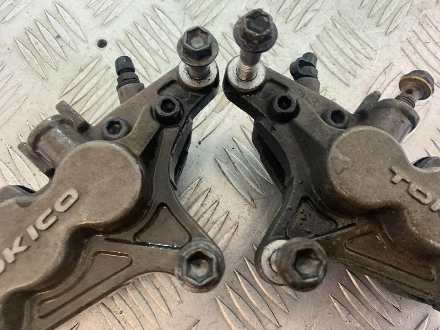 KAWASAKI ZX6R ZX636 FRONT BRAKE CALIPERS   YEAR 2002  (CMB1100)