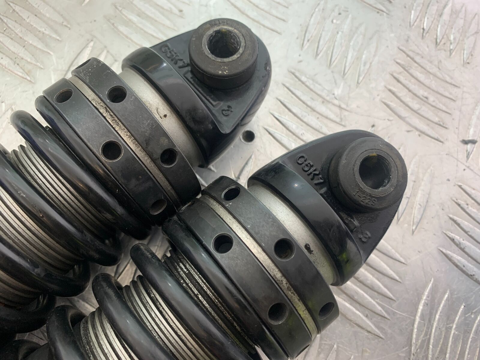 HARLEY DAVIDSON XL883 N IROD REAR SHOCKS YEAR 2020  (CMB1116)