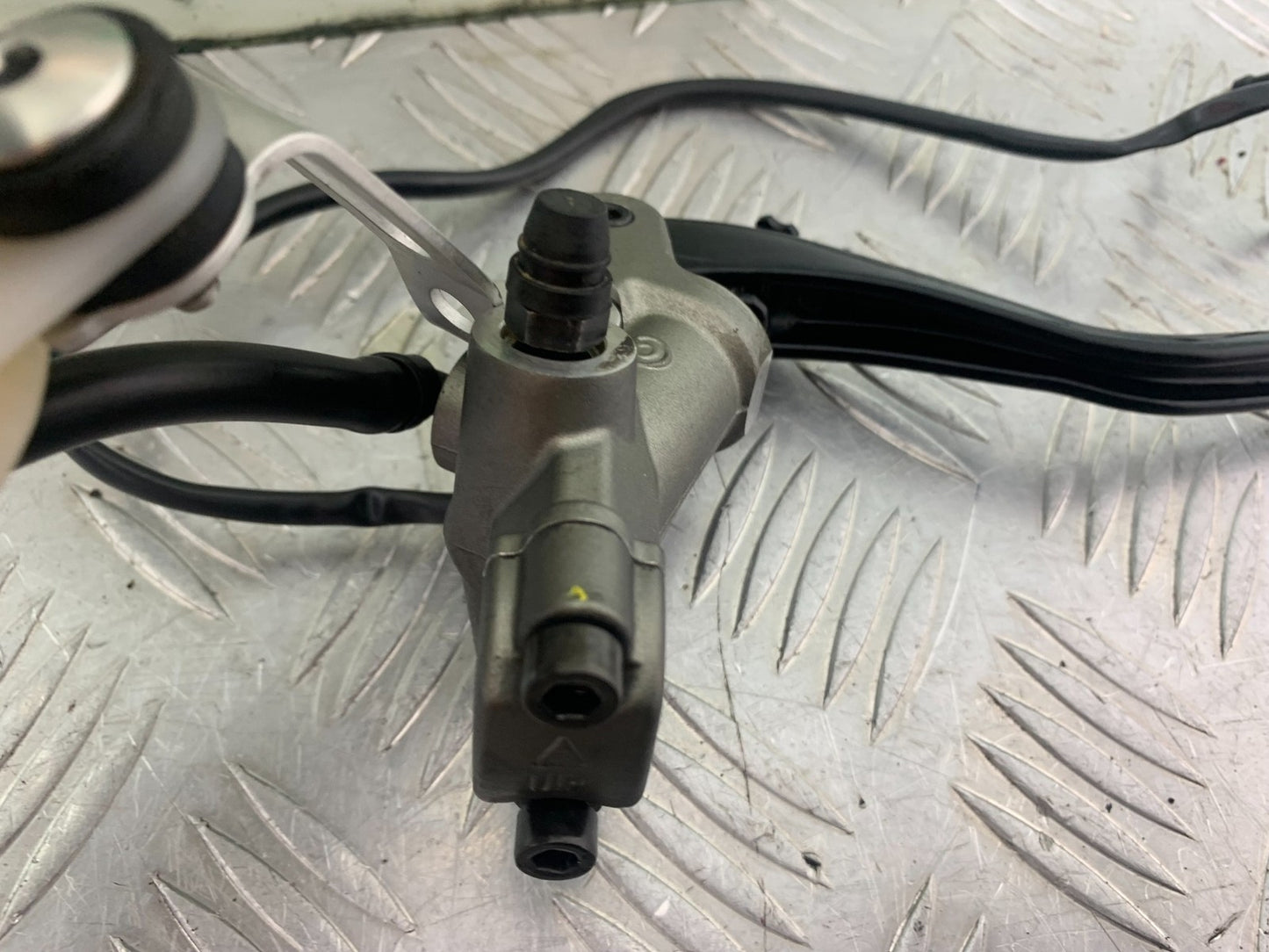 DUCATI 1198 S FRONT BRAKE MASTER CYLINDER  YEAR 2009-2011 (CMB1219)