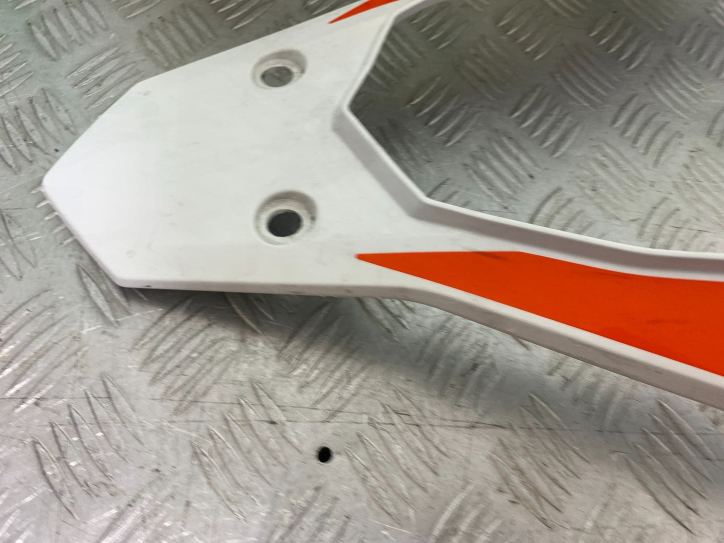 KTM 390 ADVENTURE TAIL PIECE SEAT UNIT  YEAR 2020-24 (CMB1240)