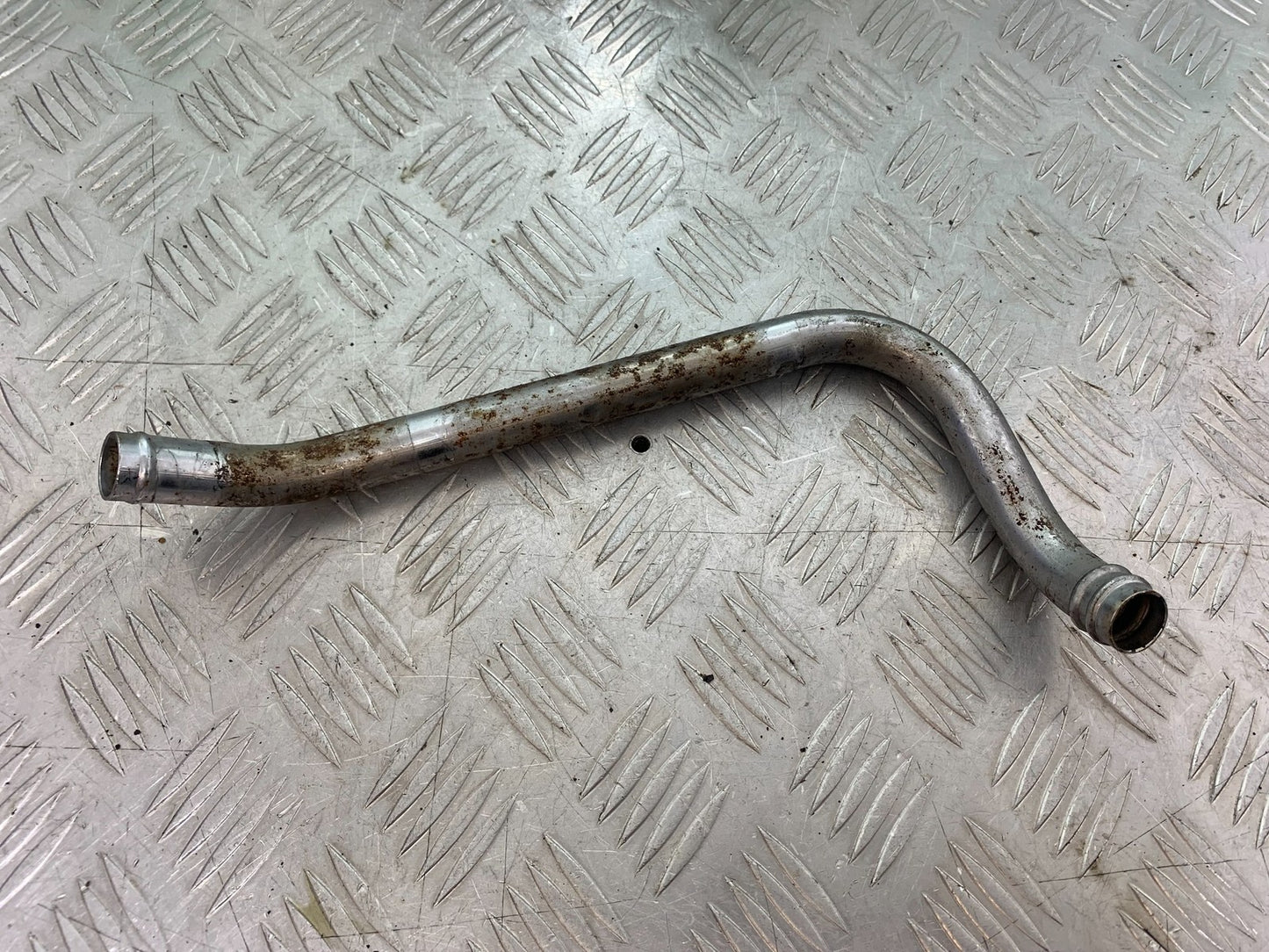 HONDA GL500 GL 500 SILVERWING WATER PIPE   YEAR 1981-82 (CMB1168)