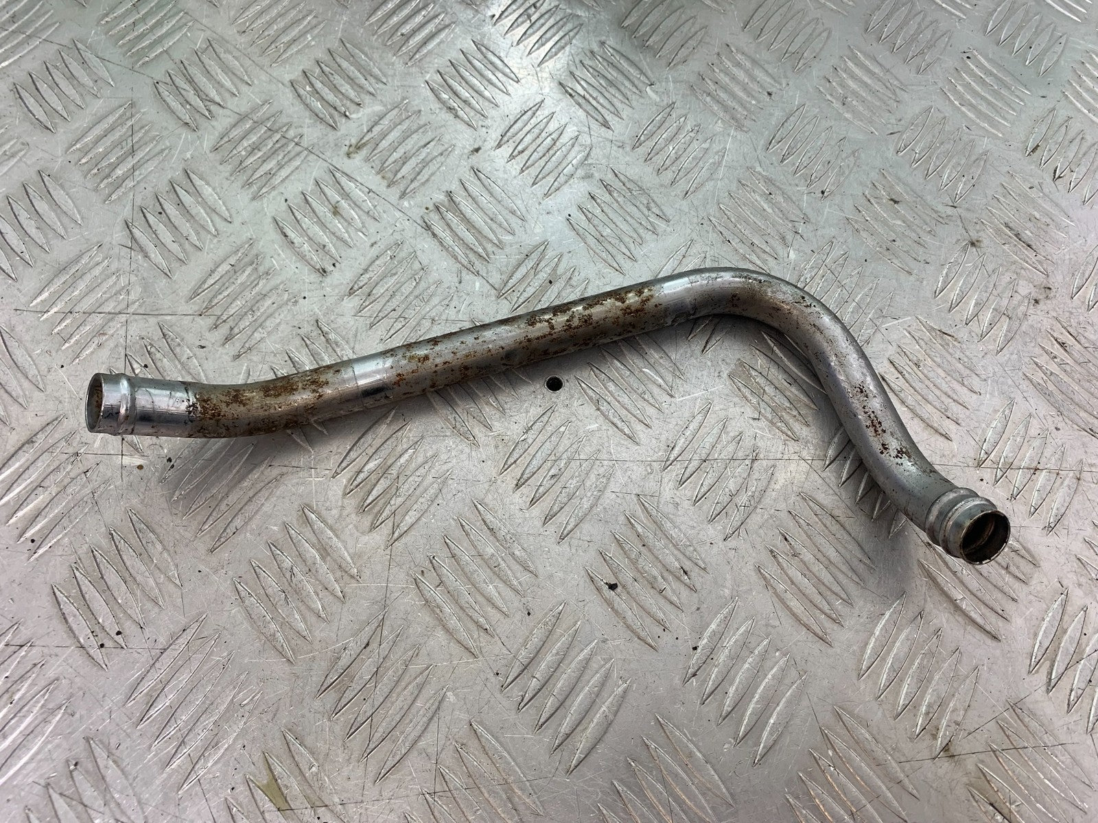 HONDA GL500 GL 500 SILVERWING WATER PIPE   YEAR 1981-82 (CMB1168)