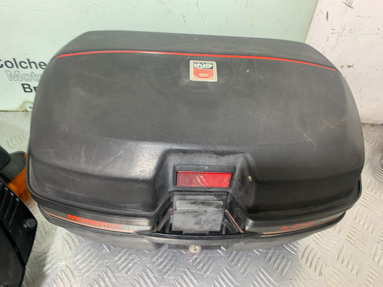 YAMAHA XJ900 DIVERSION MONOKEY RACK & GIVI TOP BOX   YEAR 1994-2002(CMB1292)