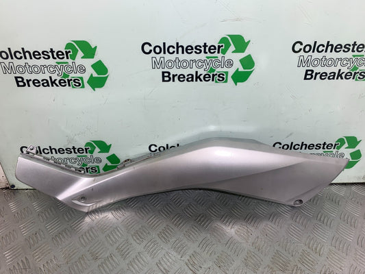 YAMAHA XMAX 300 LEFT SIDE PANEL  YEAR 2017-2020 (CMB1218)