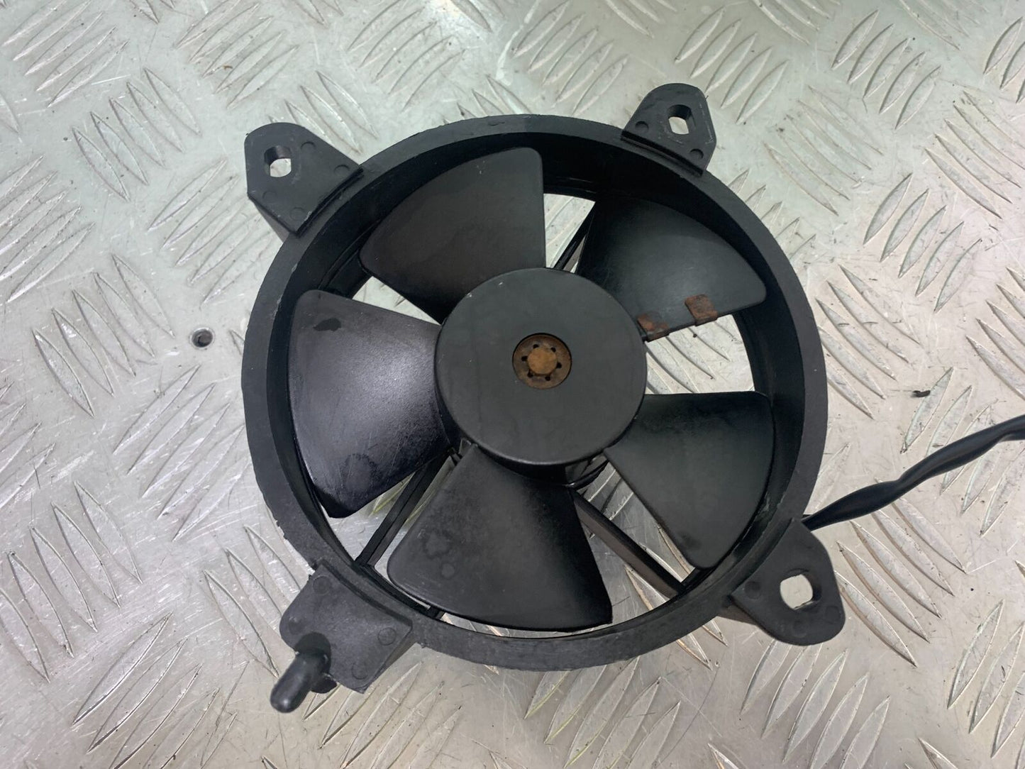 PIAGGIO VESPA GTS 300 RADIATOR FAN   YEAR 2010 (CMB1062)