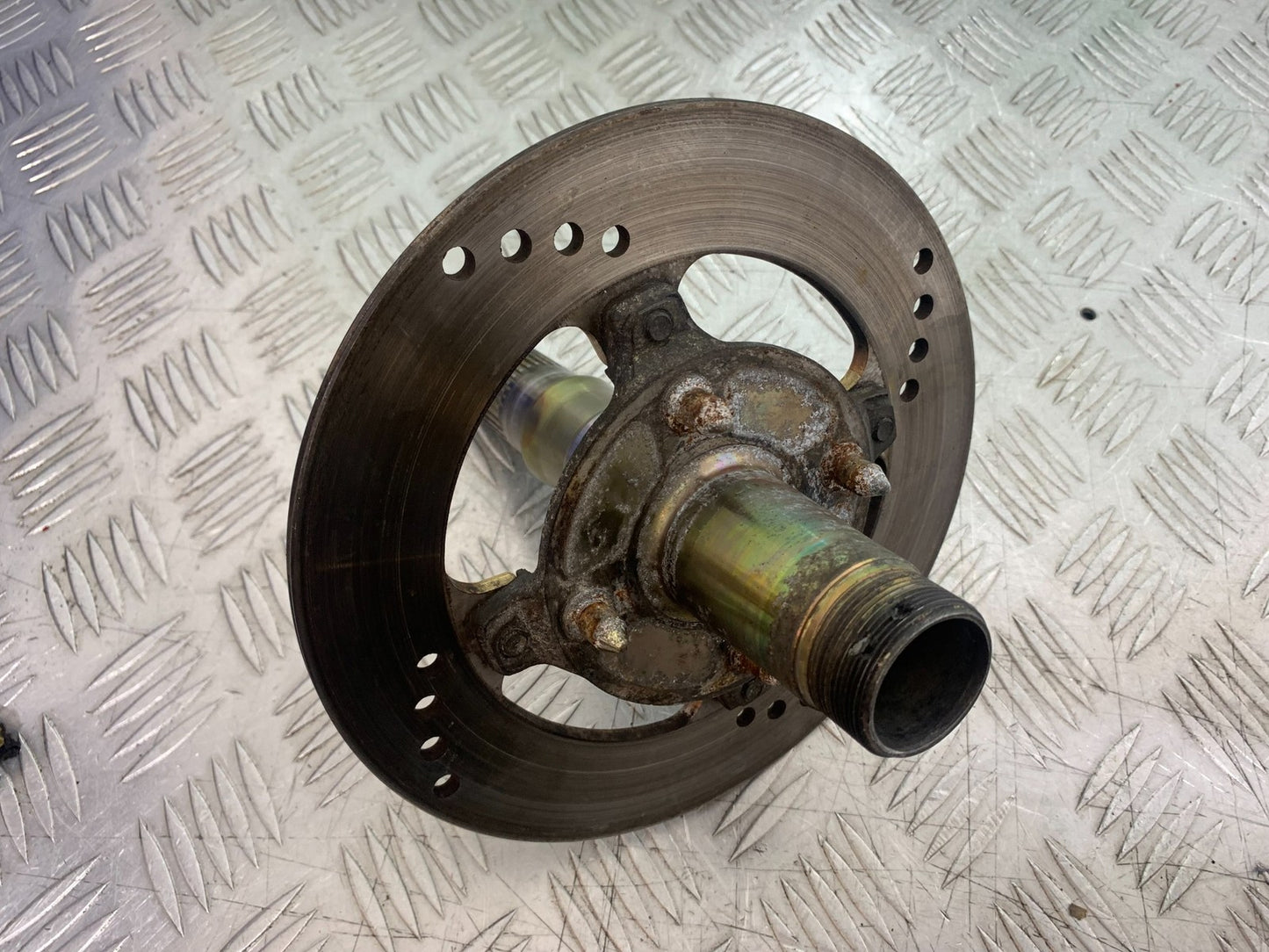 DUCATI 996 SPS 748 916 998 REAR WHEEL SPINDLE   1999-2000 (CMB1209)