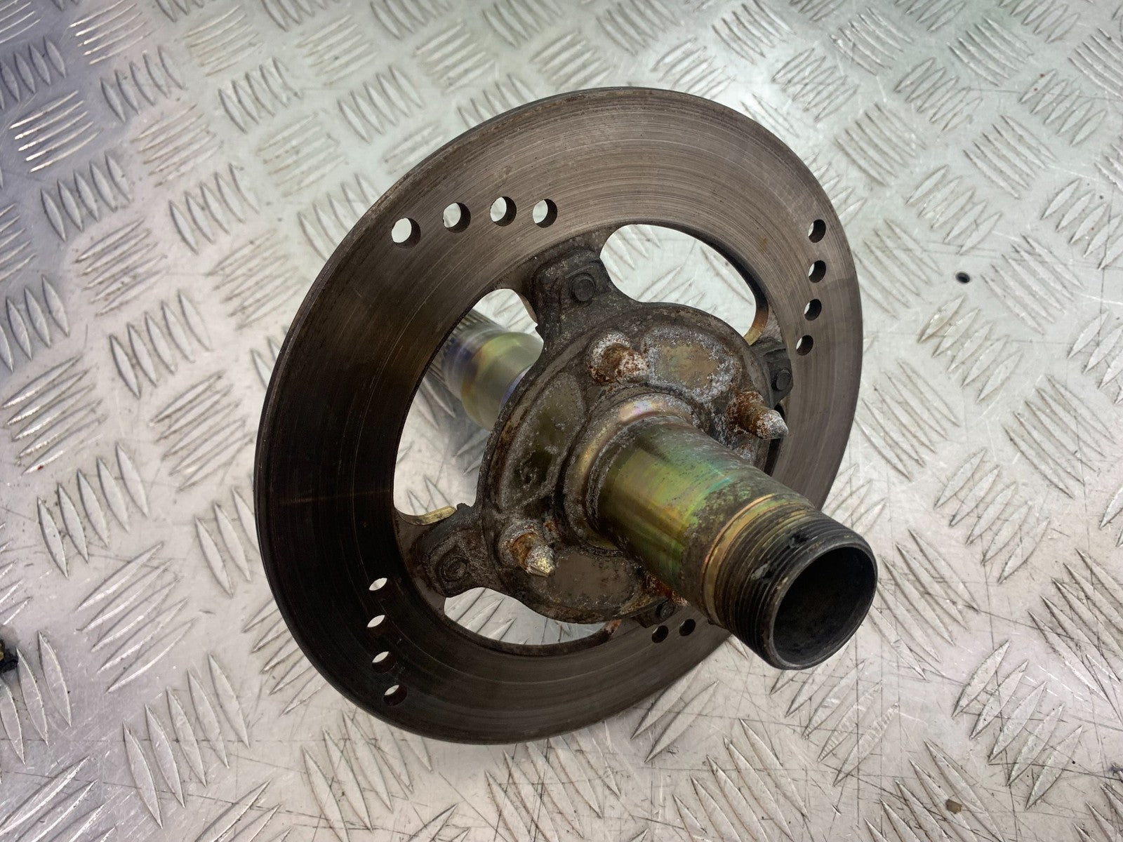 DUCATI 996 SPS 748 916 998 REAR WHEEL SPINDLE   1999-2000 (CMB1209)