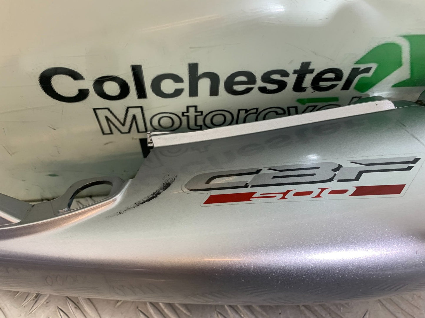HONDA CBF500 CBF 500 RIGHT SEAT PANEL    YEAR 2004-2008  (CMB1294)