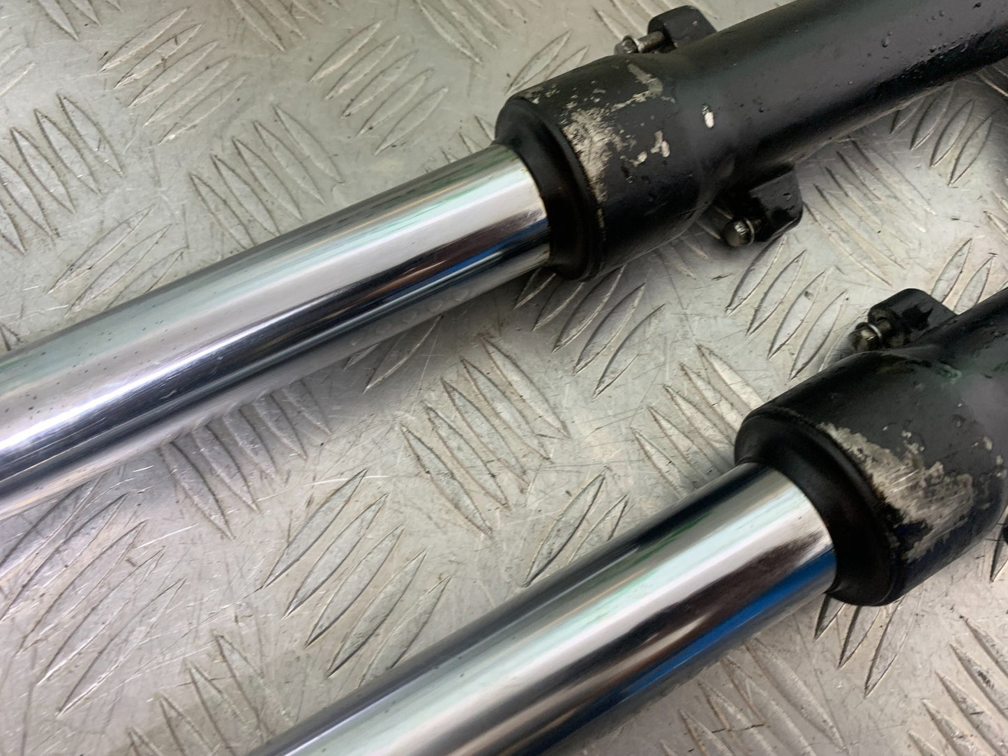 HONDA VF500 VF 500 FORKS  YEAR 1985-1987