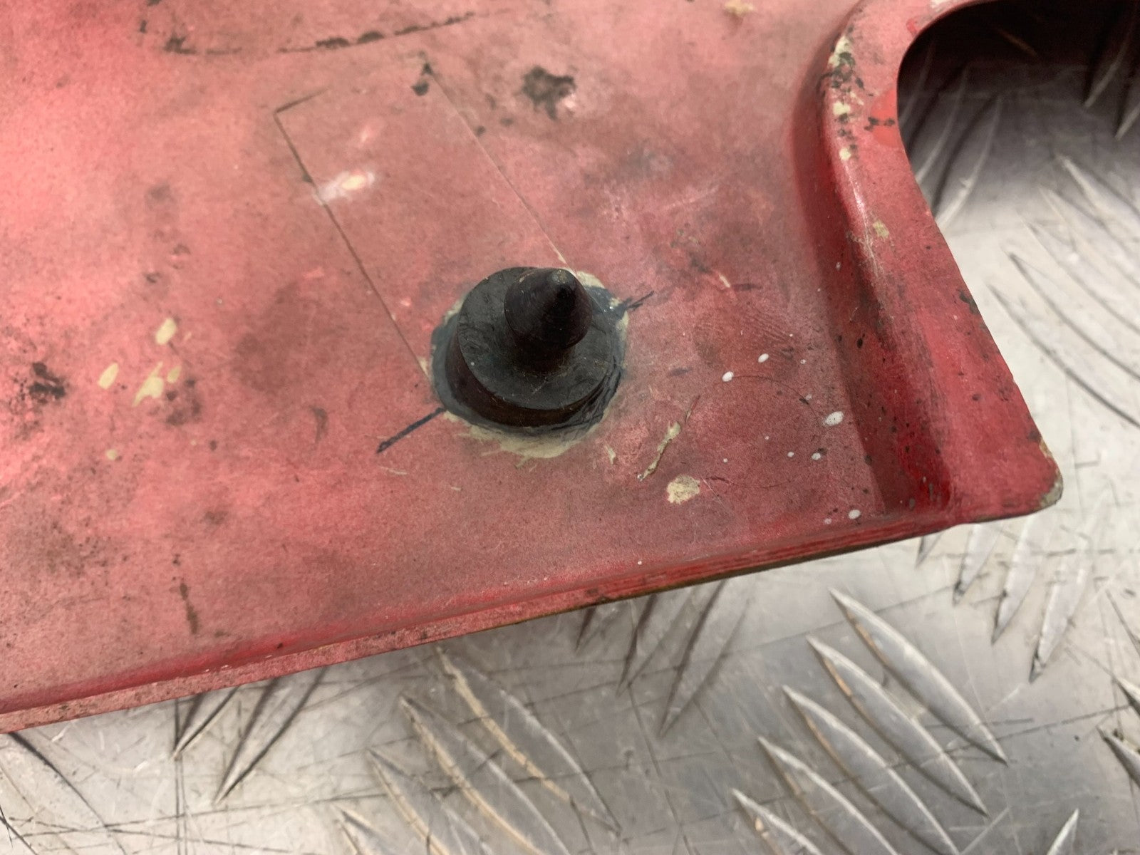 KAWASAKI GPZ600 GPZ 600 LEFT SEAT PANEL YEAR 1988-90  (CMB1258)