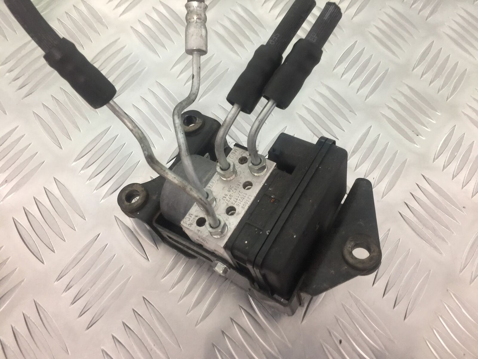 KAWASAKI VERSYS 1000 KLZ 1000 ABS PUMP  YEAR  2015-2018 (STOCK 912)
