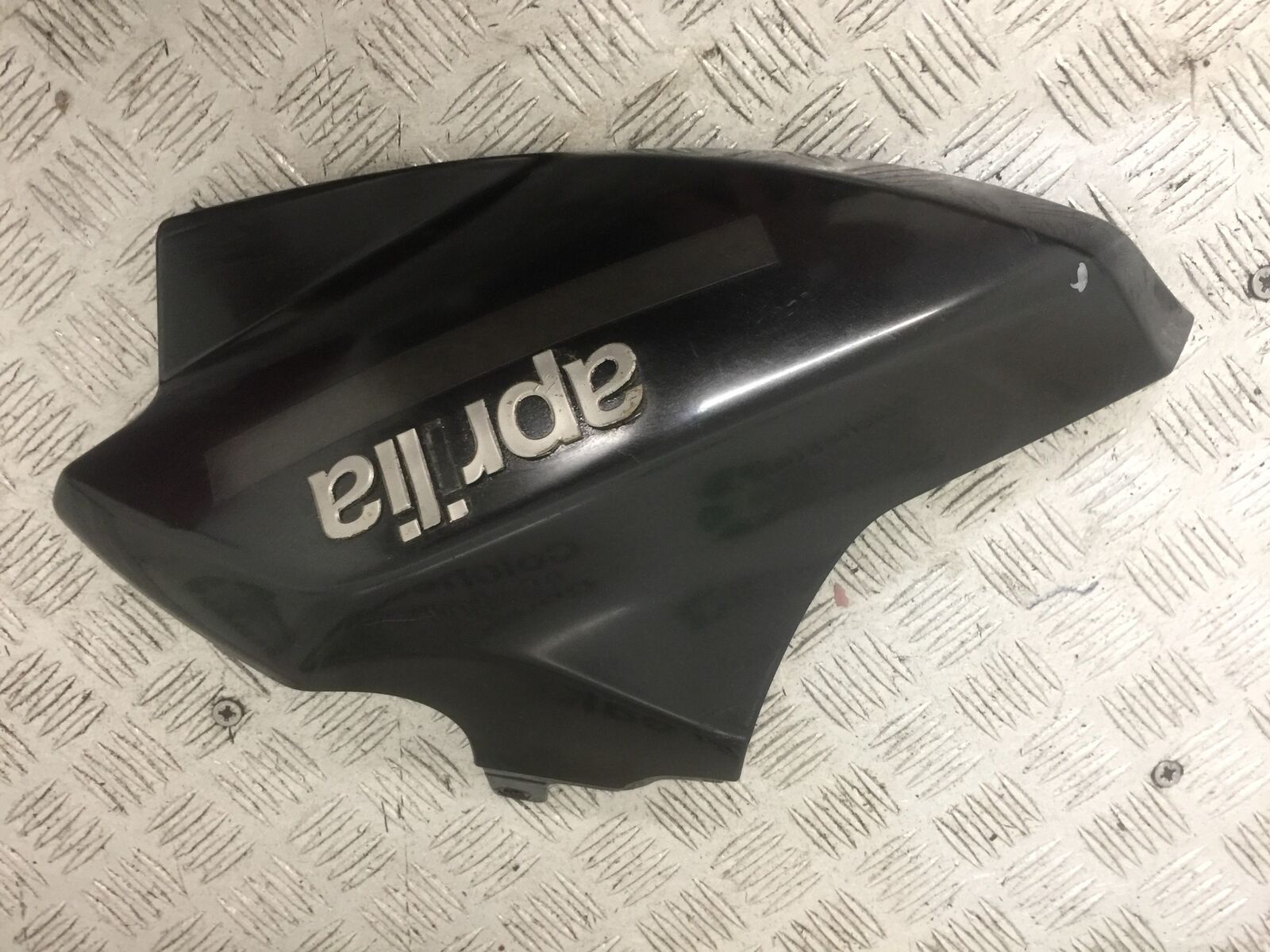 APRILIA 850 MANA AUTOMATIC SIDE FAIRING PANEL   YEAR 2007-2012  (STOCK 875)