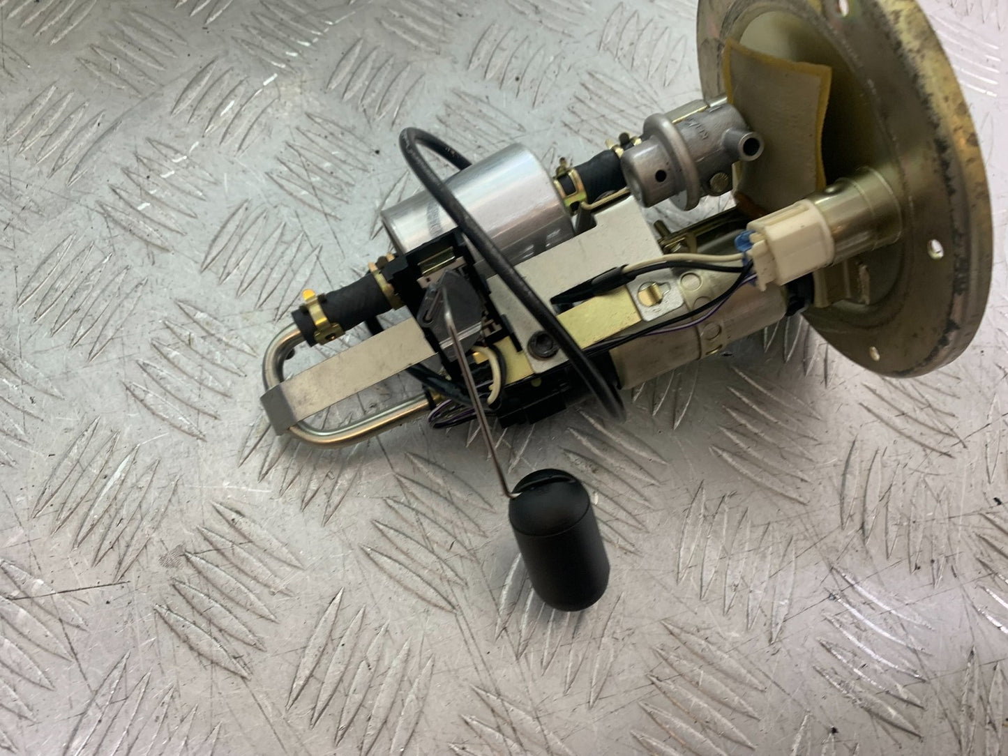 TRIUMPH 1050 SPEED TRIPLE PETROL PUMP YEAR 2005-2007 (CMB1322)