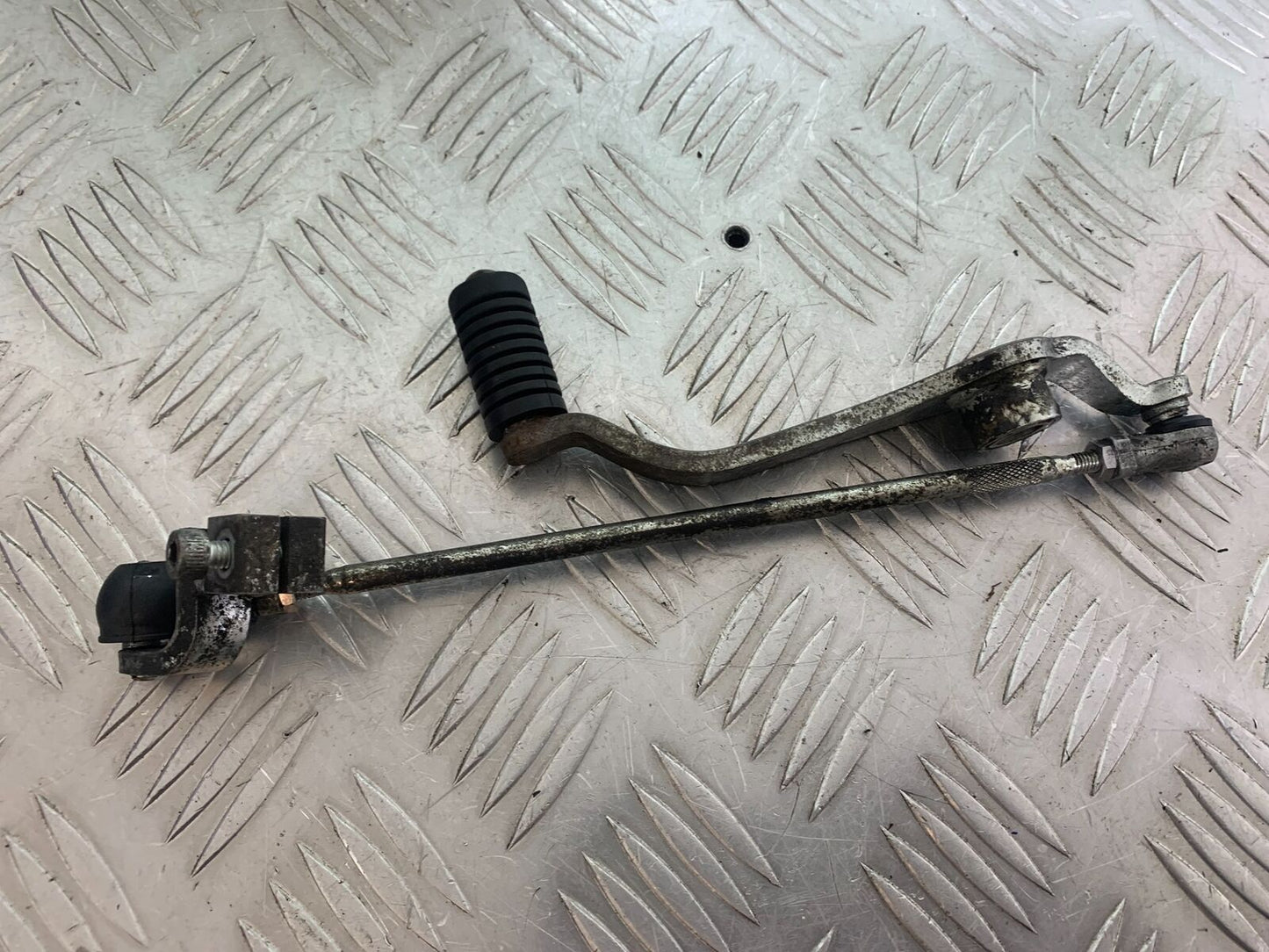 YAMAHA XJ6 XJ6-S GEAR LEVER YEAR 2009-2015  (CMB1070)