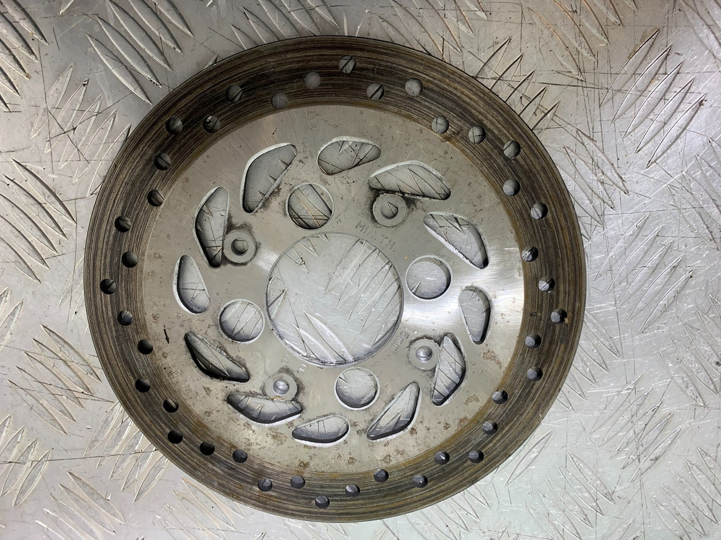 HONDA VFR800 VFR 800 V-TEC REAR BRAKE DISC YEAR 2002 -09 (CMB1296)