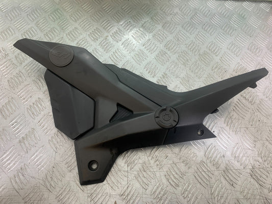 SINNIS TERRAIN 125 LEFT SIDE PANEL  YEAR 2017-2020 (CMB1241)