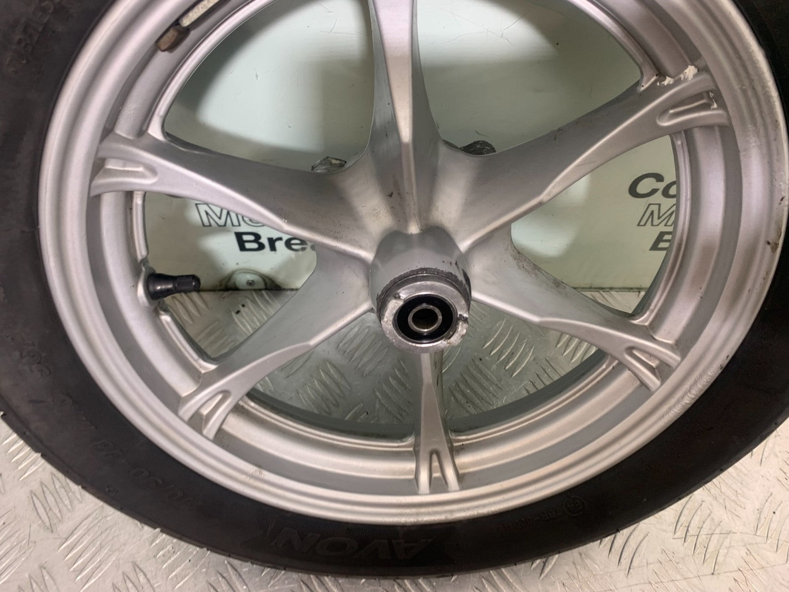 SUZUKI AN 200 UH 200 FRONT WHEEL YEAR 2007-2009 (CMB1256)